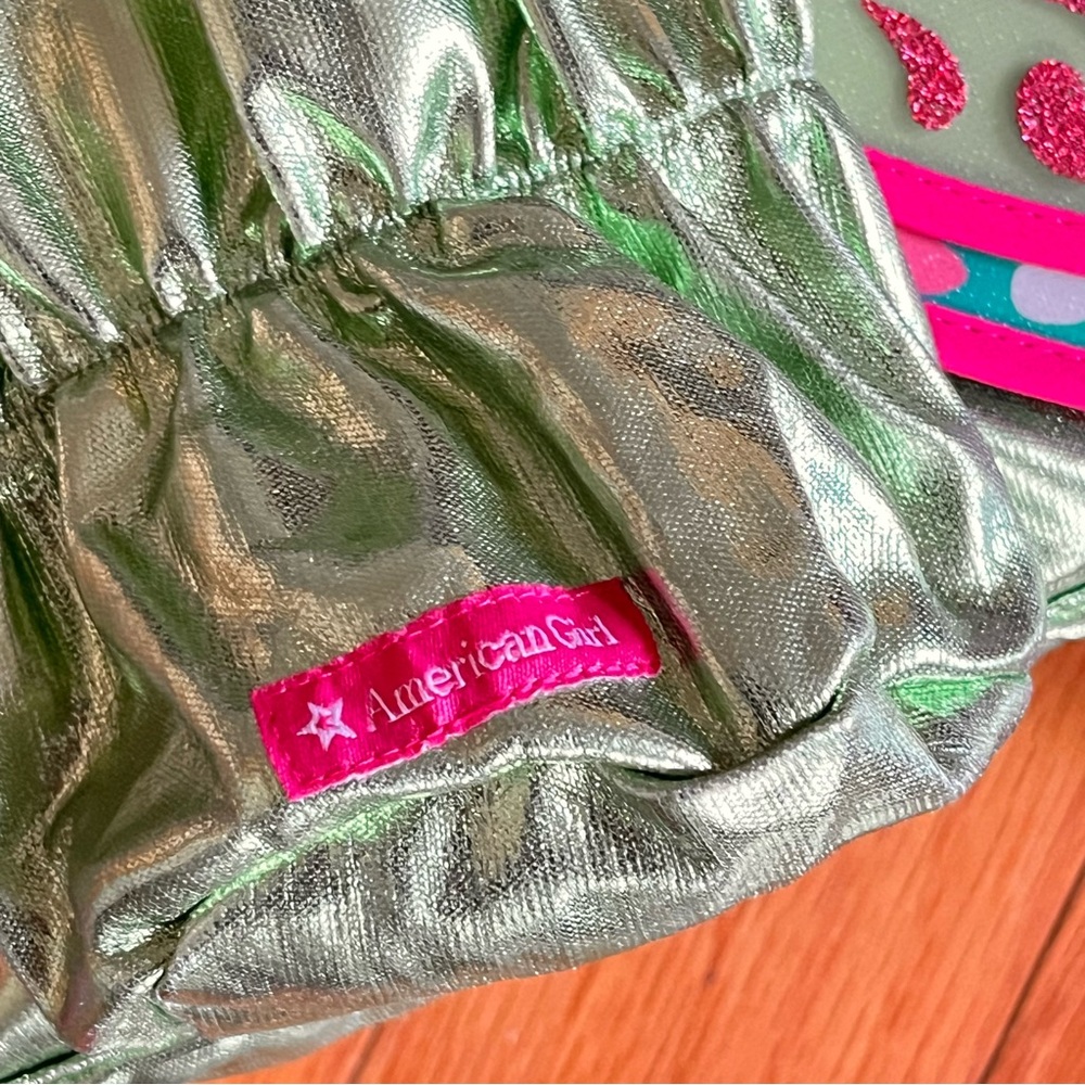 American Girl WellieWishers Flutter Wings Doll Carrier Pink and Green - Picture 2 of 13